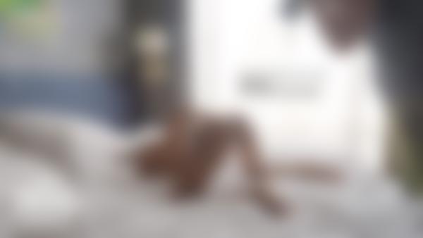 Ekrano paėmimas #12 iš filmo „Allie Asia“ pirmoji erotinė fotosesija