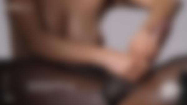 Kuvakaappaus #10 elokuvasta Amaya ja Goro Hot Hands Käsityö