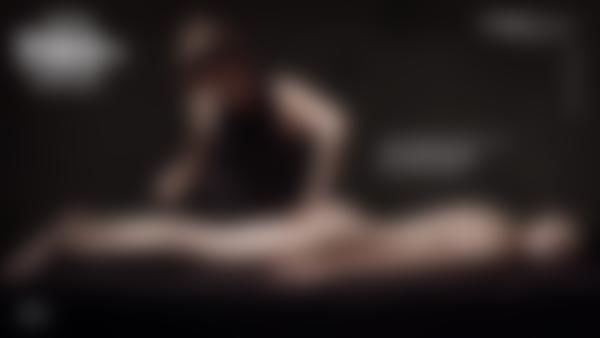 Skjágrip #10 úr kvikmyndinni Ariel Erótískt leðjunudd