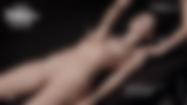 Skjágrip #12 úr kvikmyndinni Ariel Erótískt leðjunudd