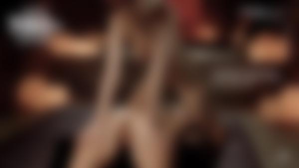 Screenshot #12 aus dem Film Tantra Ritualmassage