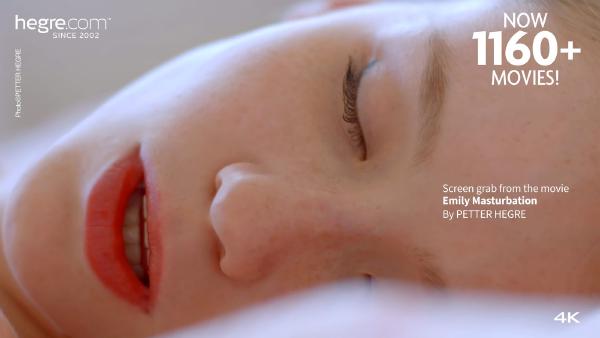 Skjágrip #8 úr kvikmyndinni Emily sjálfsfróun