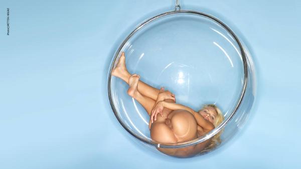 Evi Bubble Chair