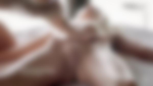 Skjermtak #9 fra filmen Kvinnelig utløsningsmassasje