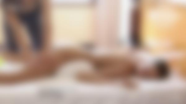 Skærmgreb #12 fra filmen Fisting Massage
