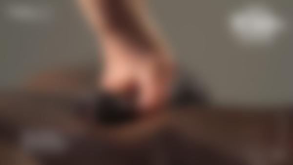 Skærmgreb #9 fra filmen Goro og Jasmine Cock Shock Therapy