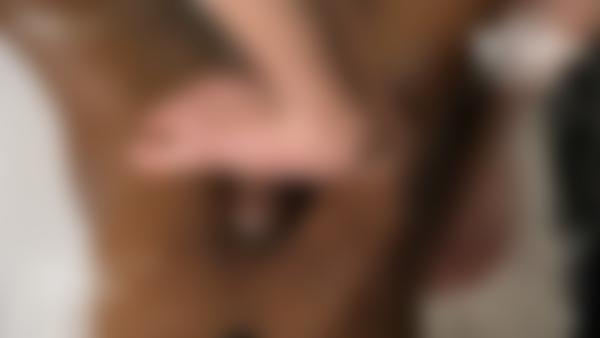 Skærmgreb #10 fra filmen Goro og Jasmine Cock Shock Therapy