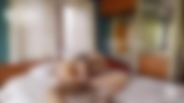 Kuvakaappaus #9 elokuvasta Ivan ja Olli seksiä rannalla