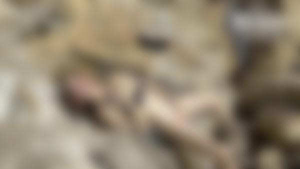 Skjermtak #11 fra filmen Jade - De sexy digitale nomadene flykter til Phuket