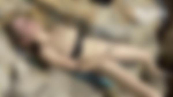 Skjermtak #10 fra filmen Jade - De sexy digitale nomadene flykter til Phuket