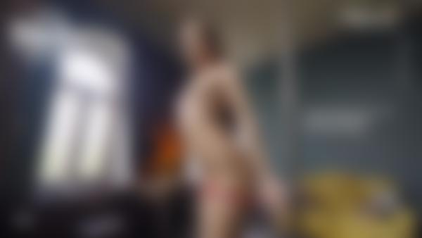 Zrzut ekranu #12 z filmu Ksenia G Striptiz