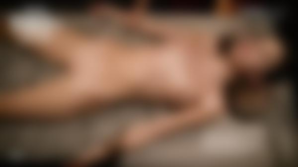 फ़िल्म 10 से स्क्रीन ग्रैब # मालेना ए और सोल तांत्रिक मास्टर मसाज