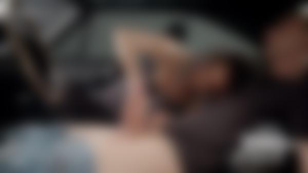 Schermopname #9 uit de film Muscle Car Lul Massage
