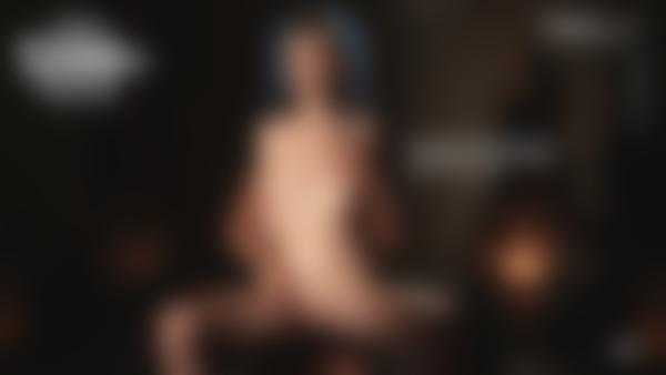Skærmgreb #9 fra filmen Nøgen Nuru stolmassage