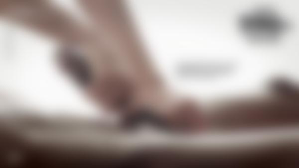 Ekrano paėmimas #9 iš filmo Žaismingas tantrinis masažas