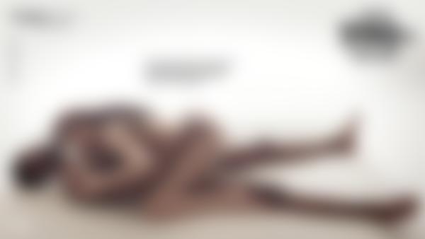 Ekrano paėmimas #11 iš filmo Žaismingas tantrinis masažas