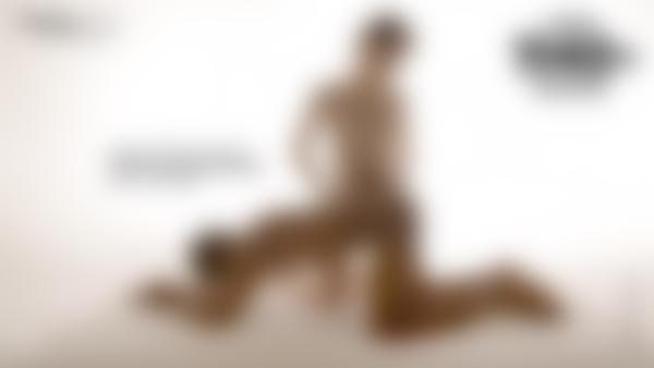 Skjágrip #12 úr kvikmyndinni Tantric Love Making Nudd